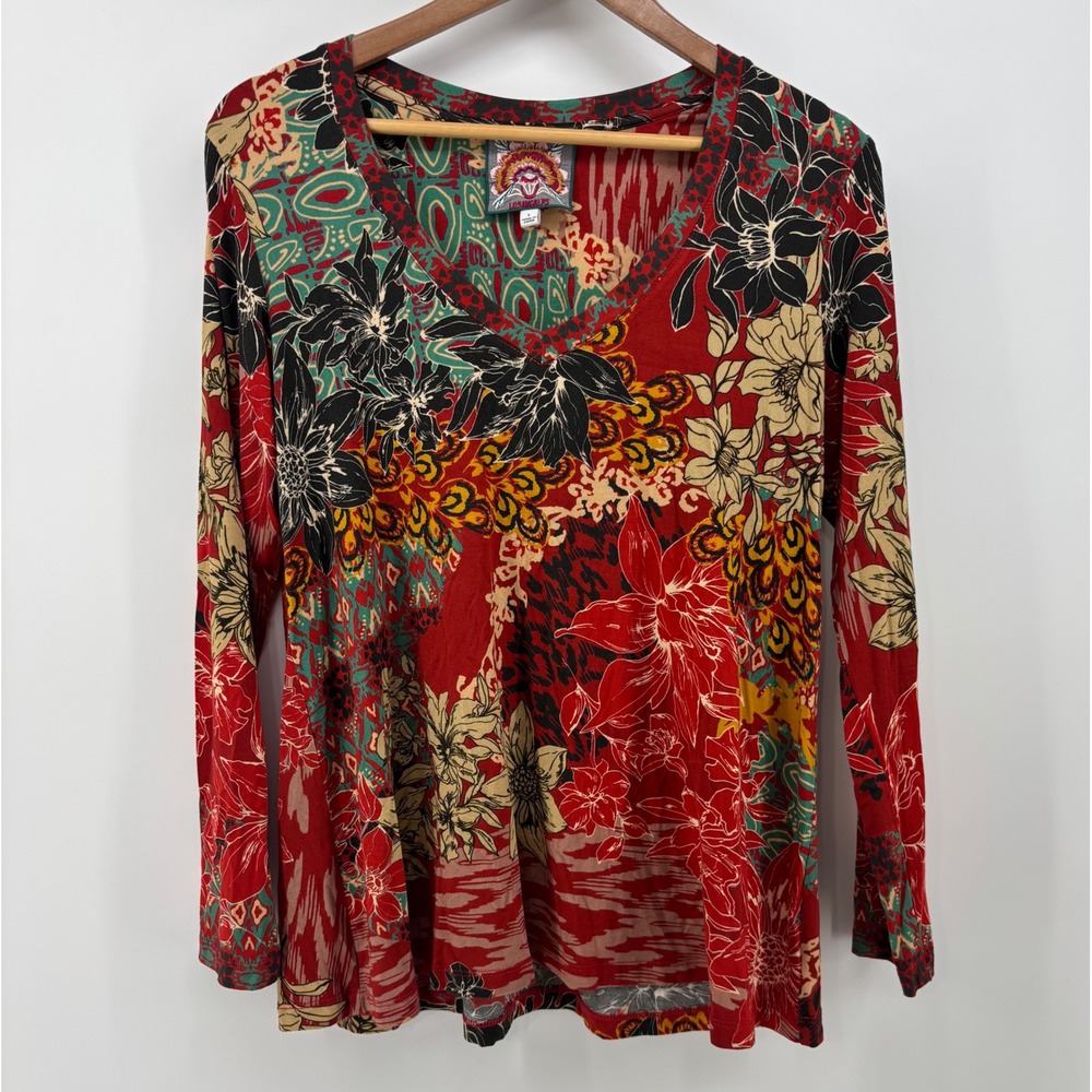 Johnny Was Ikat Patch Favorite V-neck Swing Tee
Women's Large